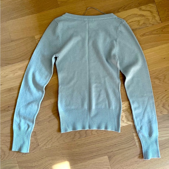 H&M Light Fitted Sweater XS - Picture 3 of 3